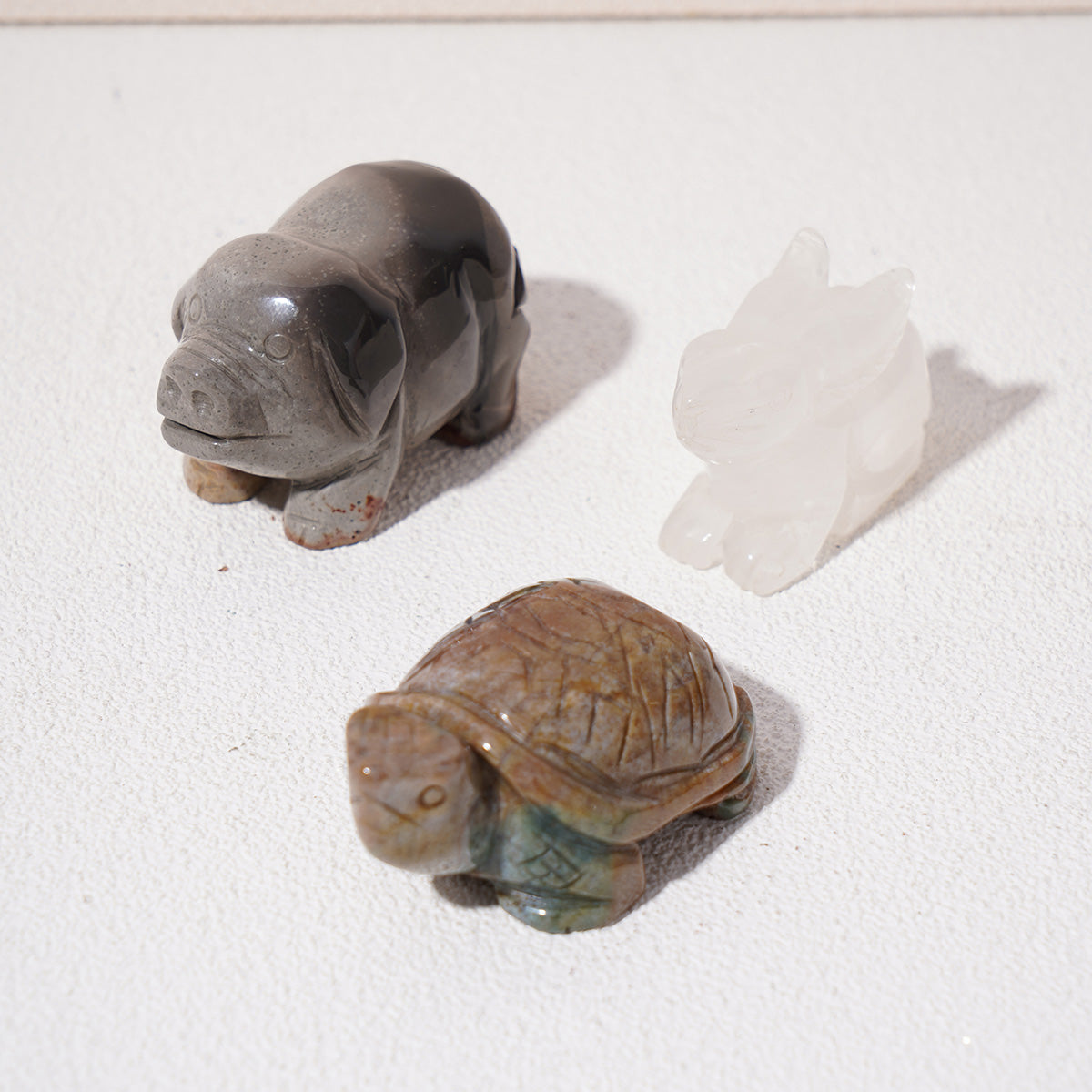 Small crystal animals carving party