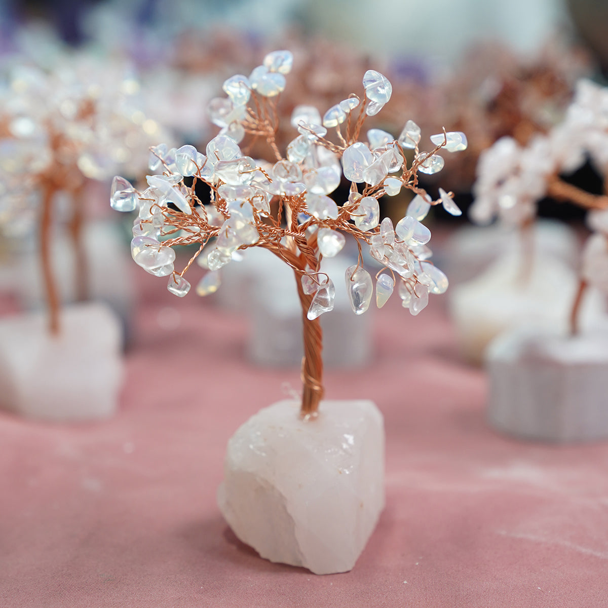 Natrual  Healing crystal trees Clear quartz strawberrystone